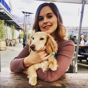 Meet your Posher, Danielle